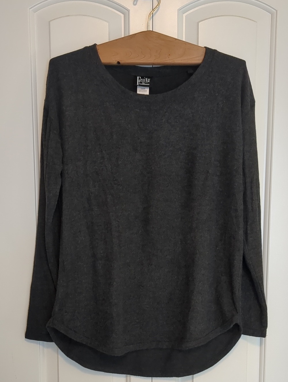 Felina Crew Neck Top Charcoal Gray Size medium. - Picture 12 of 13
